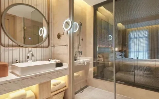 Vienna 3 Best Hotel (Shaoshan Dadao South Railway Station)