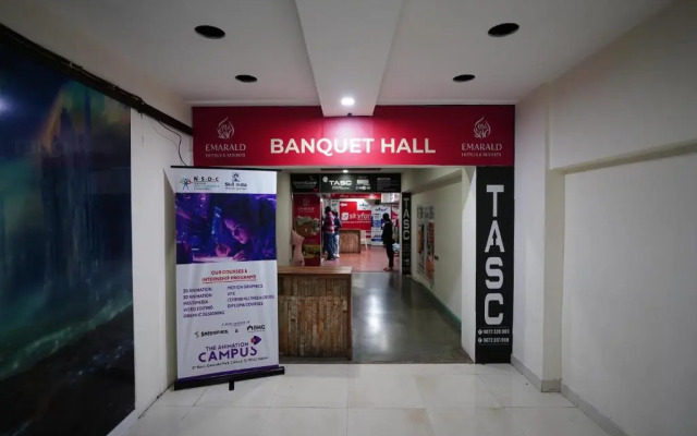 Emarald Hotel Calicut