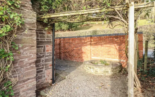 Poston Holiday Cottage