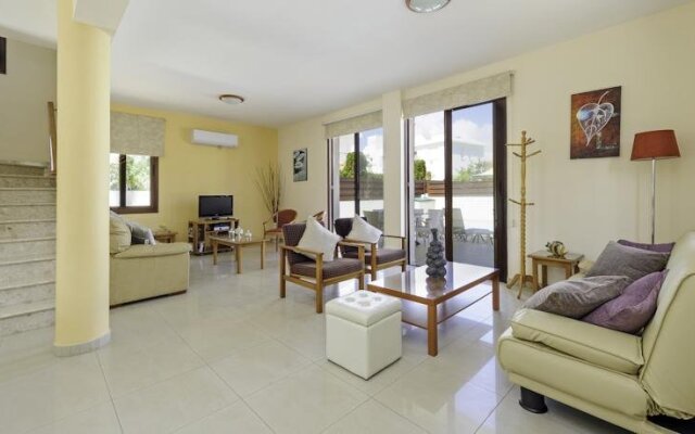 Zouvanis Luxury Villas