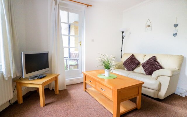 2 Bedroom Flat Near Angel