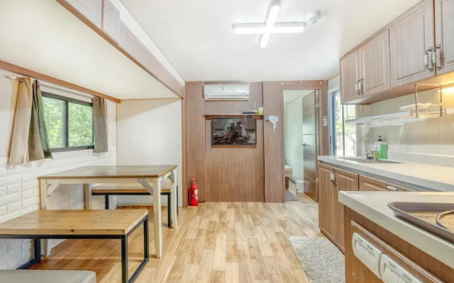 Gapeyong Donghwa Caravan