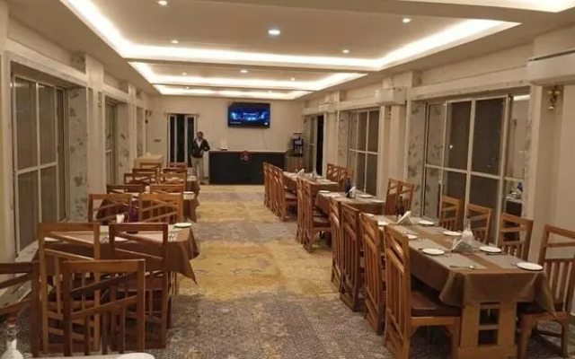 La Nicholas Dei Da Kine Resort