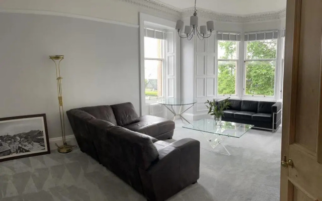 Lady Road Apartment