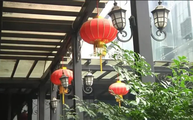 Jiali Holiday Inn Yingmenkou Branch
