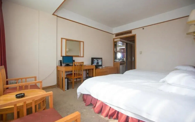 Mingxiang Hotel (Wenling Zeguo Passenger Transport Center)