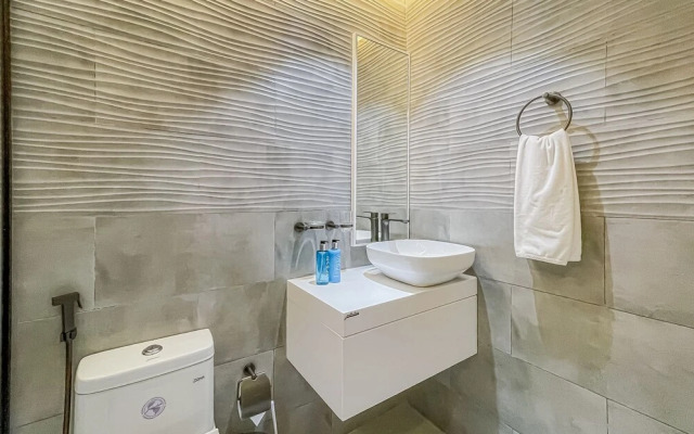 Marina Views Tower A-1111