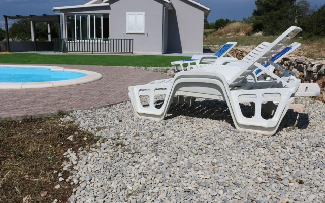 Nane Garden - House With Pool - H