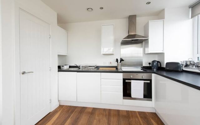 Bright and Homely 2BR Flat in Old Trafford