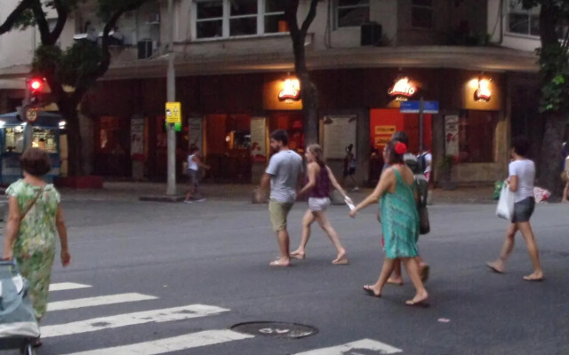 Lindo e Barato, Av Copacabana 479/301