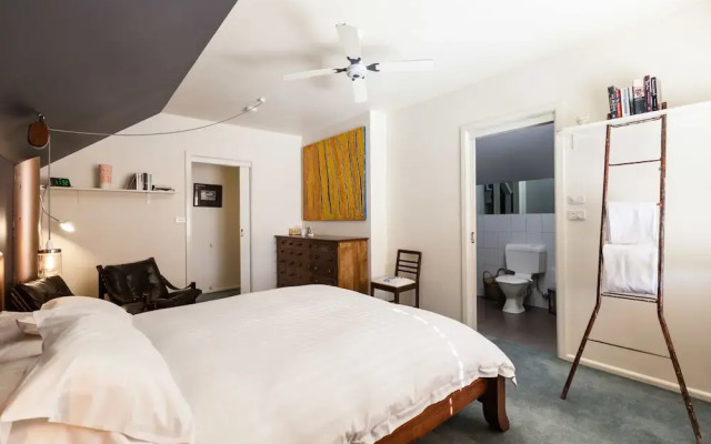 KELLY, 3BDR Northcote House