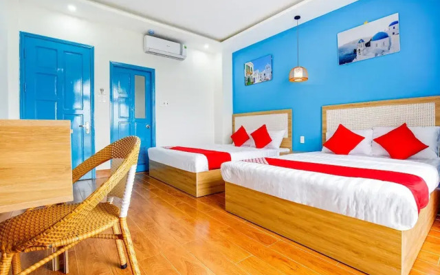 OYO 512 Santorini House And Coffee