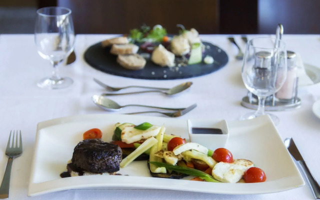 ETO Park Hotel Business & Stadium