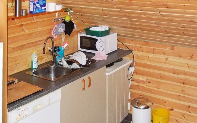 6 Person Holiday Home in Rebbenes
