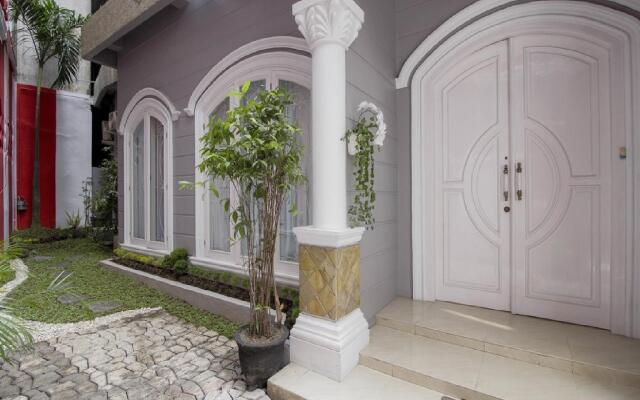 RedDoorz near Grand Palladium