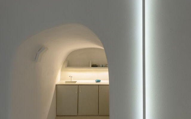 Solstice Luxury Suites