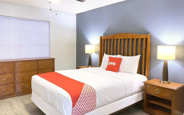 OYO Apartments at Eden Pointe