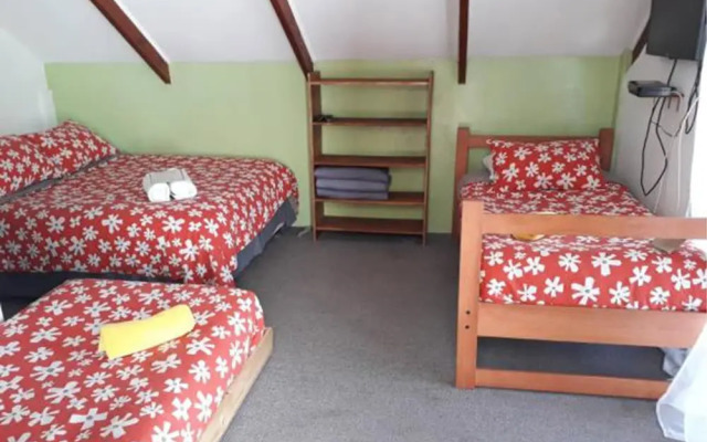 Pucontours Hostal
