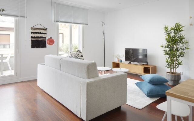 Basque Terrace by FeelFree Rentals