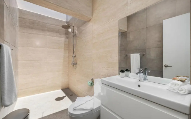 Newly Built Private Pool 3BR Parking Wi-fi