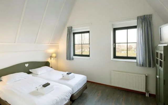 Roompot Hotel Marinapark Volendam