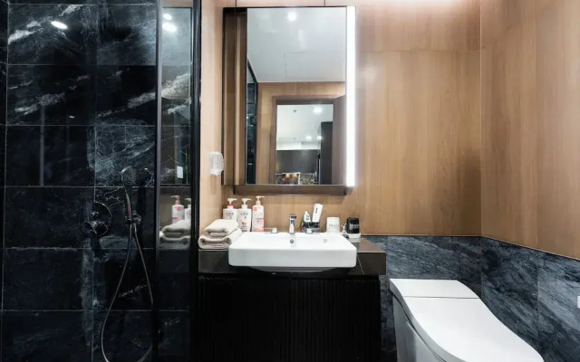 Lexington Residence Luxury Vacation
