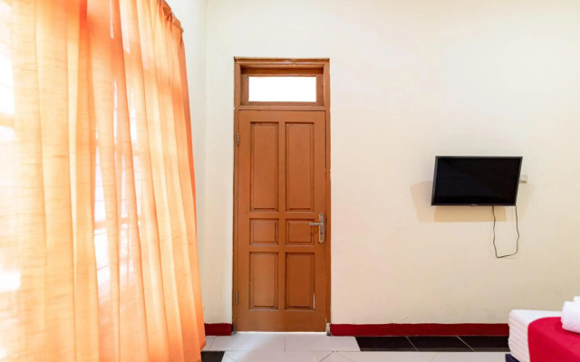 OYO 3767 Permata House