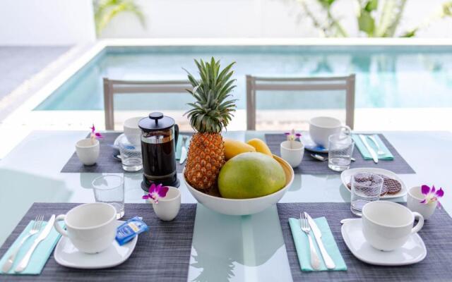 Villa Nirvana 3 Br, 500m from the beach