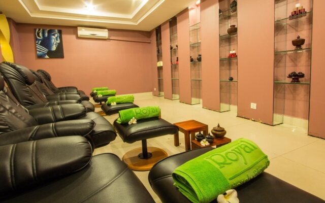 Royal Empire Hotel