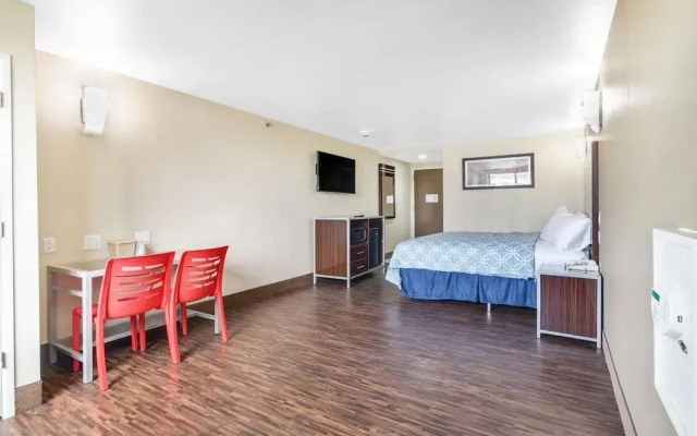 Brooklyn Broadway Hotel