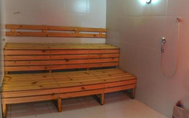 Hotel Majams Resort