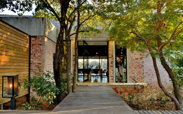 Ngala Lodge