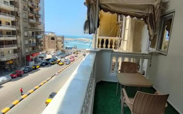 Luxury 3 bedroom Apartment with a great Seaview