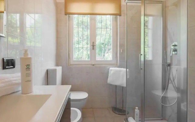 Montorfano Garden & Lake View