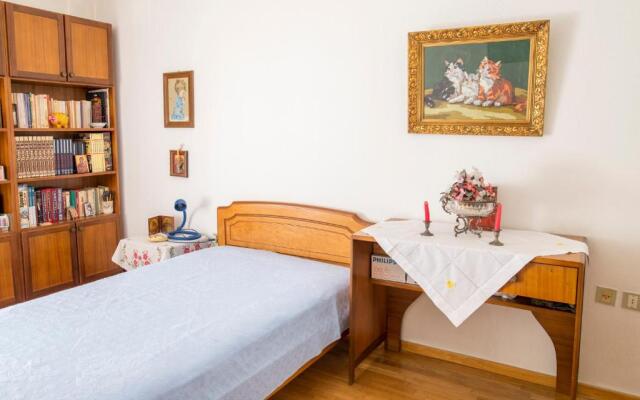 Apartment Βυρωνος