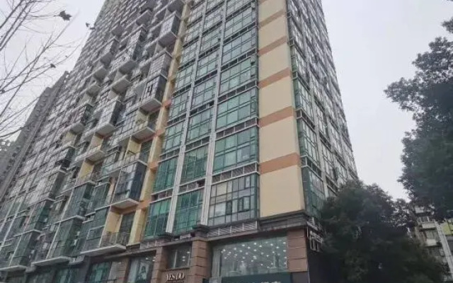 Yunshuizhan Homestay (Wuhan Huangpu Road Subway Station)
