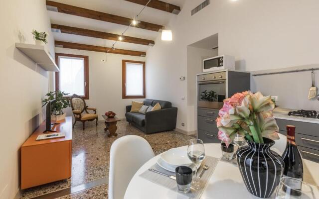 Ca' Della Frutta Venetian Apartment