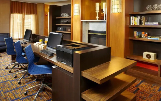 Courtyard By Marriott Pittsburgh Shadyside