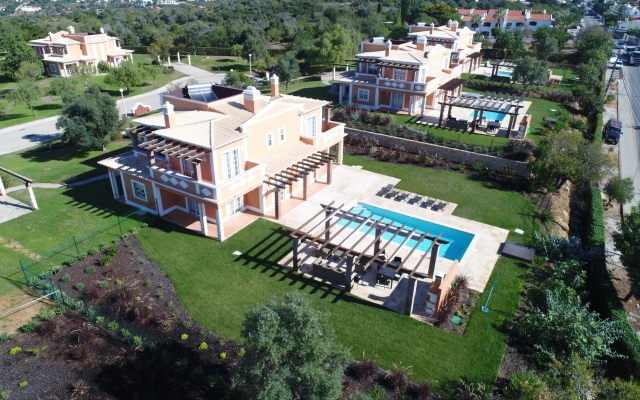 Colina Luxury Villas