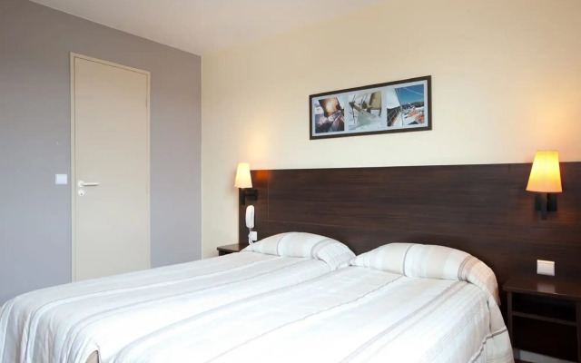Hôtel Orly Superior