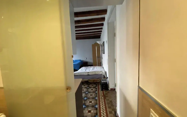 Lovely 2-bed Apartment in Barcelonas Best Location