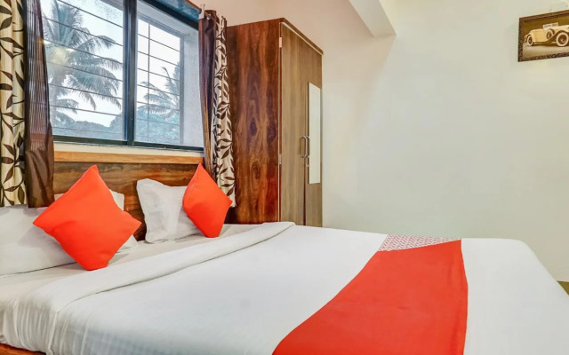 Aero Studio by OYO Rooms