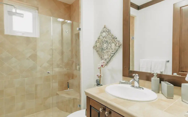 CR Luxury Altavista 2A 3 Bdrm
