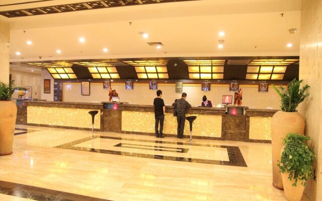Serengeti Hotel