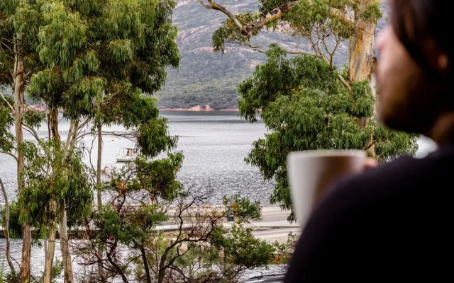 Freycinet Cottage 2