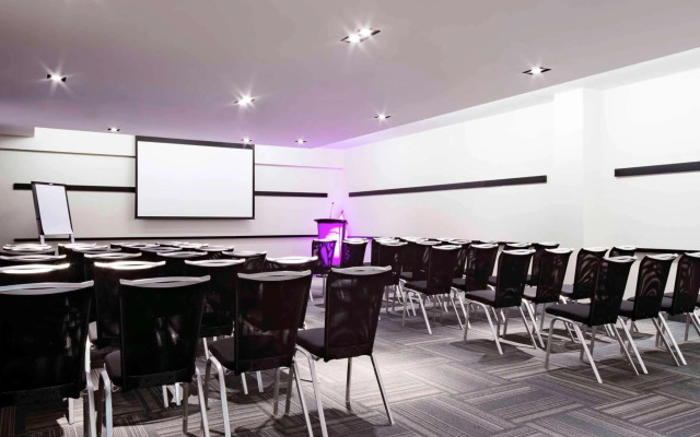 Novotel Montreal Centre