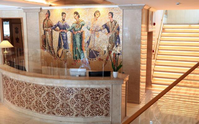 Mythos Palace Resort 
