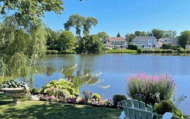 Walden on the Pond Hotel