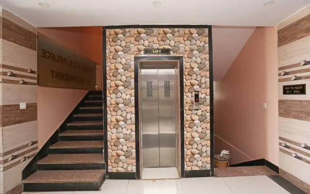 OYO 19696 Hotel Rbk Palace And Restaurant