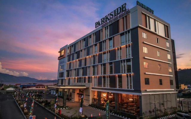 Parkside Gayo Petro Hotel